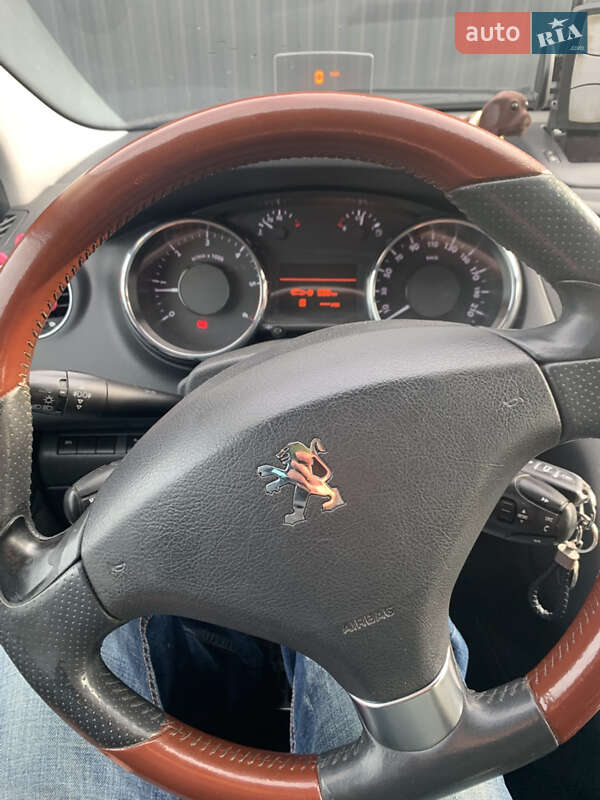 Микровэн Peugeot 5008 2009 в Винниках