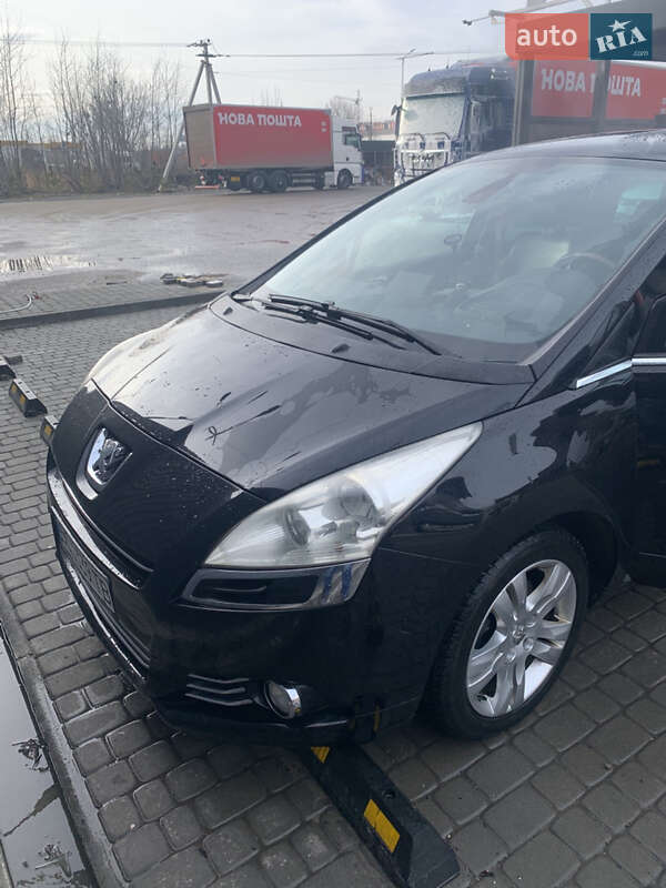 Микровэн Peugeot 5008 2009 в Винниках