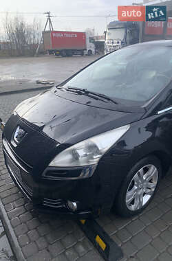 Микровэн Peugeot 5008 2009 в 