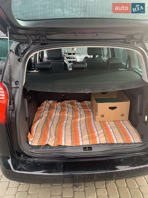 Микровэн Peugeot 5008 2009 в Винниках