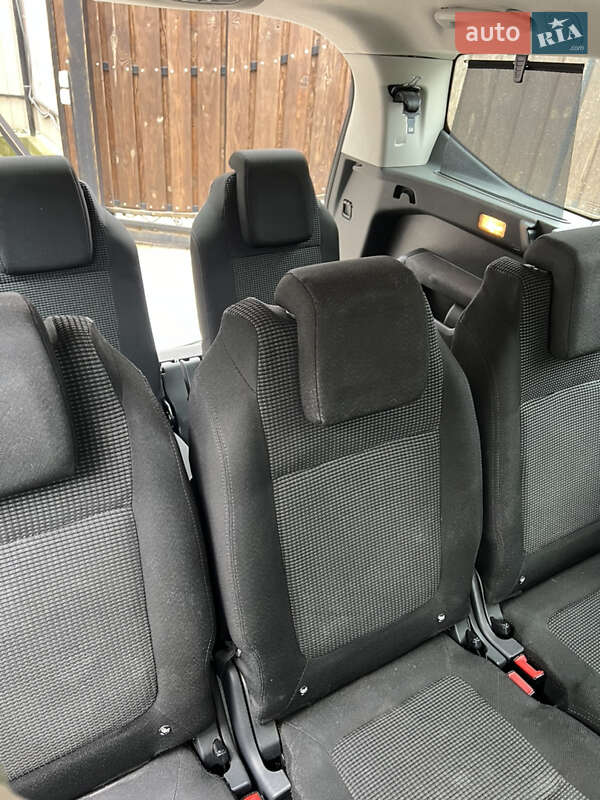 Мікровен Peugeot 5008 2010 в Вінниці