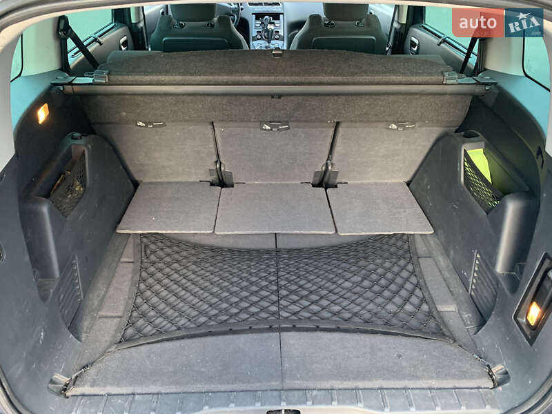 Микровэн Peugeot 5008 2012 в Киеве