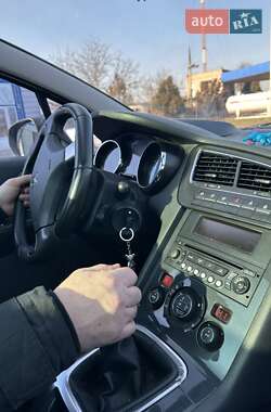 Мікровен Peugeot 5008 2010 в 