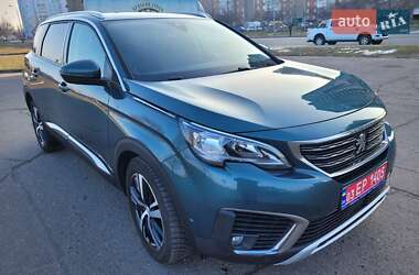 Внедорожник / Кроссовер Peugeot 5008 2017 в Черкассах