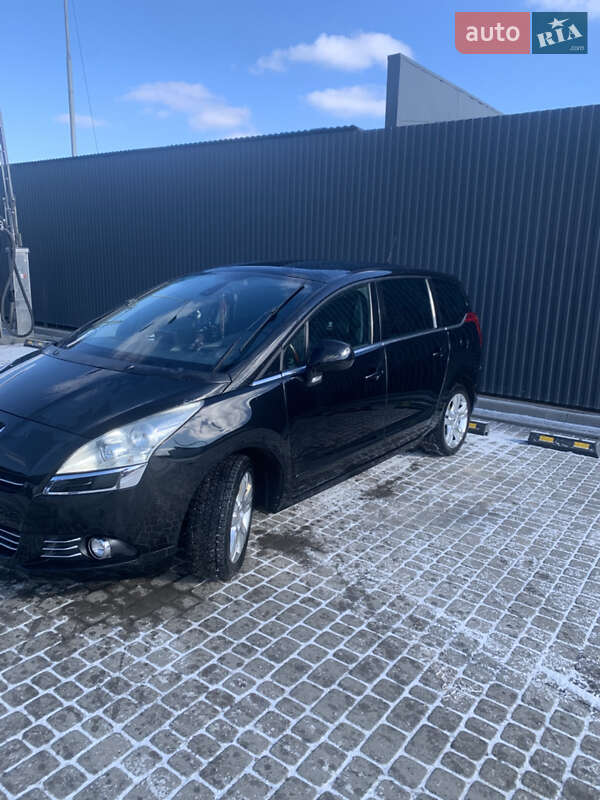 Микровэн Peugeot 5008 2009 в Винниках