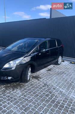 Микровэн Peugeot 5008 2009 в 