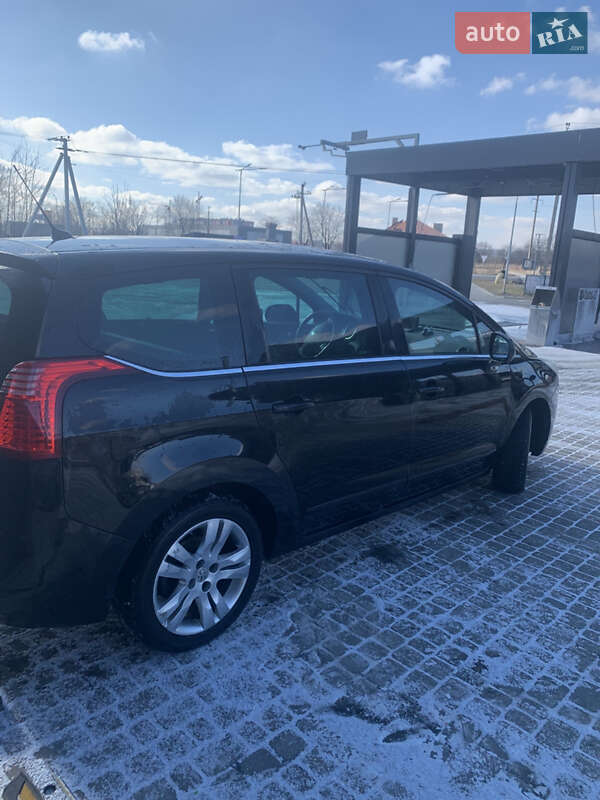 Микровэн Peugeot 5008 2009 в Винниках