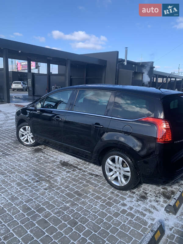 Микровэн Peugeot 5008 2009 в Винниках