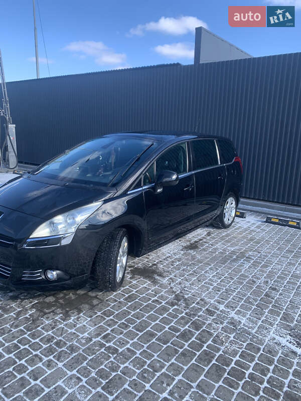 Микровэн Peugeot 5008 2009 в Винниках