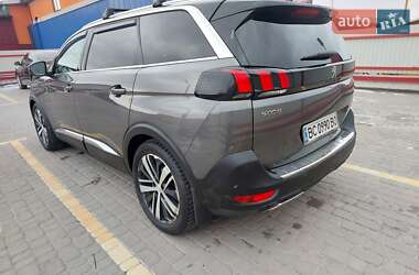 Позашляховик / Кросовер Peugeot 5008 2017 в Львові