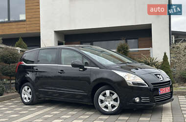 Мікровен Peugeot 5008 2012 в Стрию