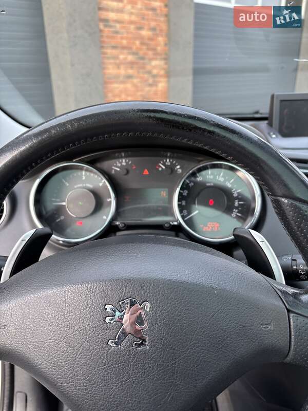 Мікровен Peugeot 5008 2012 в Чернівцях