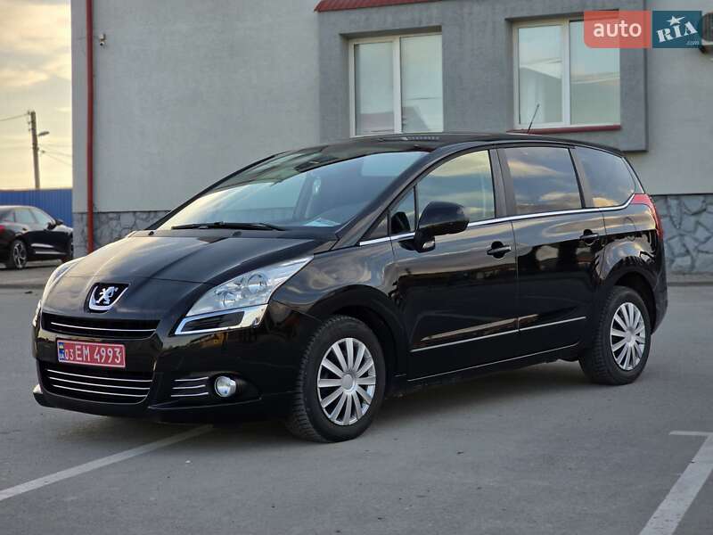 Peugeot 5008 2012