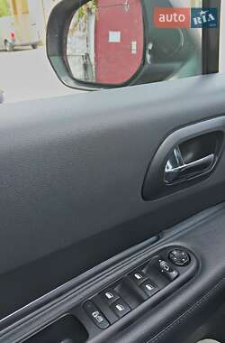 Микровэн Peugeot 5008 2014 в 