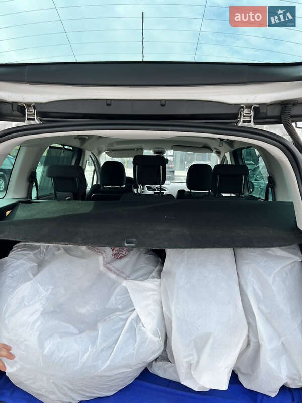 Мікровен Peugeot 5008 2012 в Луцьку
