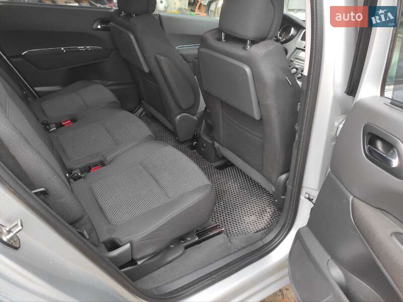 Мікровен Peugeot 5008 2010 в Ізяславі фото 13 Мікровен Peugeot 5008 2010 в Ізяславі