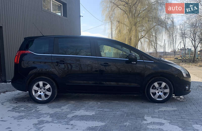 Микровэн Peugeot 5008 2012 в Тернополе