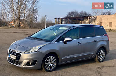 Микровэн Peugeot 5008 2015 в 
