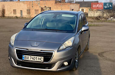 Микровэн Peugeot 5008 2015 в 