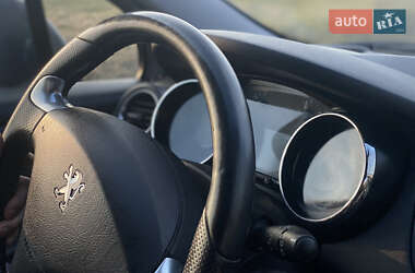 Микровэн Peugeot 5008 2015 в 