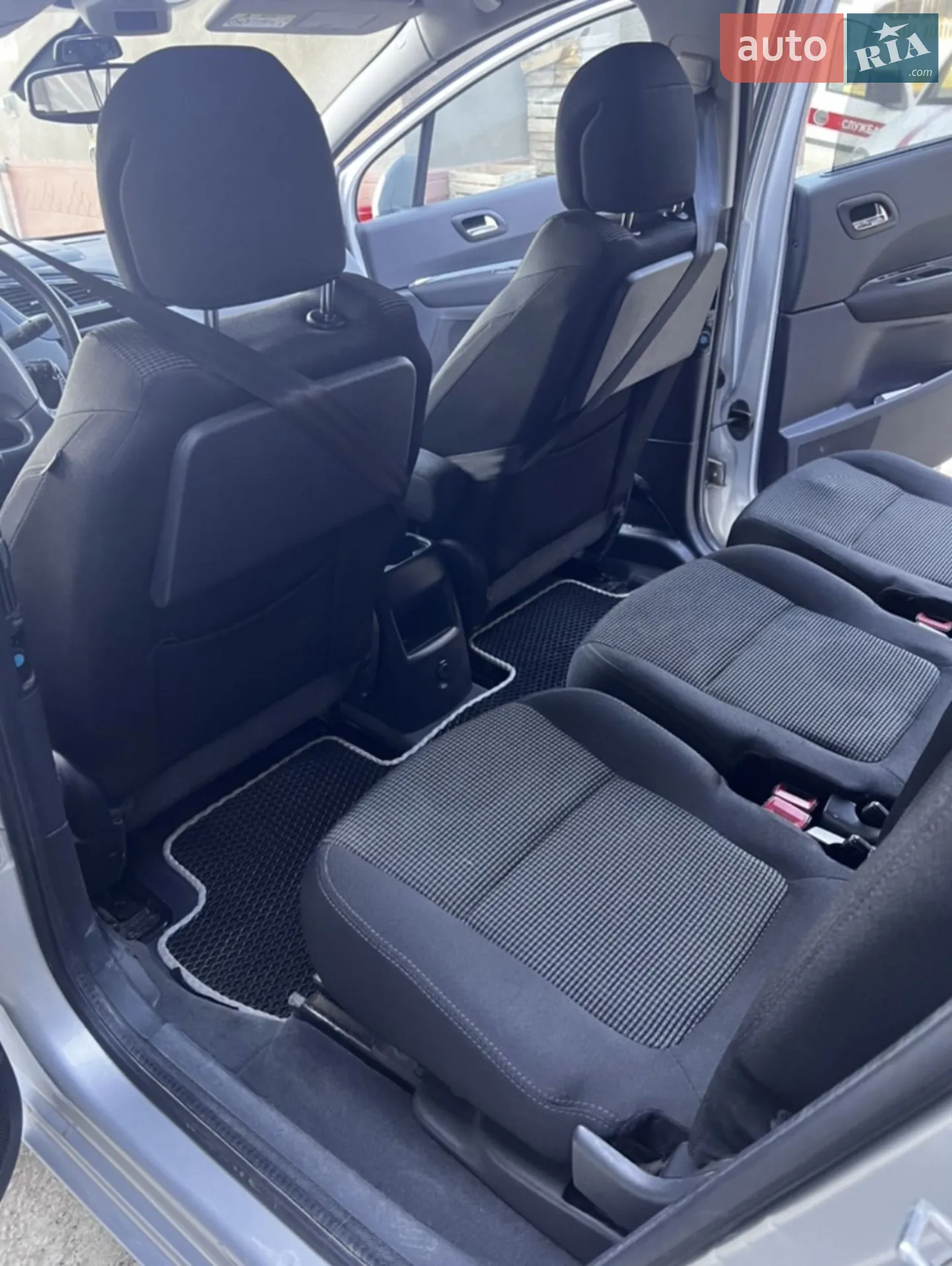 2010 Peugeot 5008 - мініатюра 7