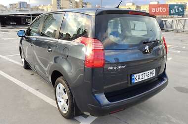 Микровэн Peugeot 5008 2012 в 