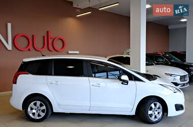 Микровэн Peugeot 5008 2015 в 