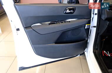 Микровэн Peugeot 5008 2015 в 