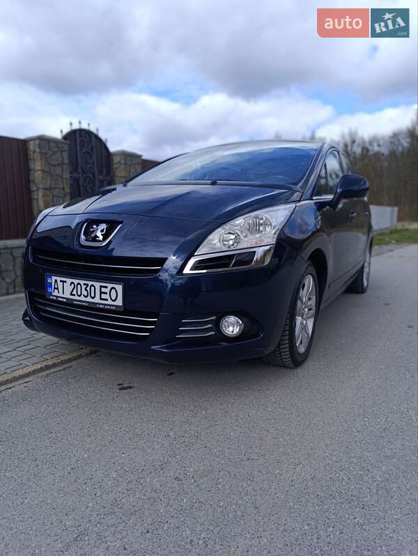 Микровэн Peugeot 5008 2010 в 