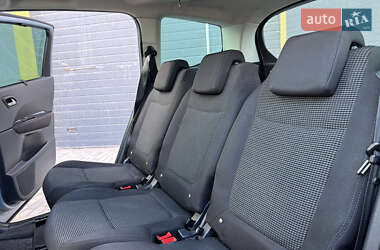 Микровэн Peugeot 5008 2010 в 