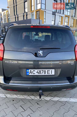 Микровэн Peugeot 5008 2013 в 