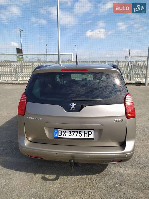 Микровэн Peugeot 5008 2010 в Киеве фото 3 Микровэн Peugeot 5008 2010 в Киеве