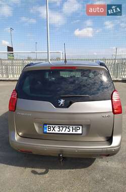 Микровэн Peugeot 5008 2010 в 