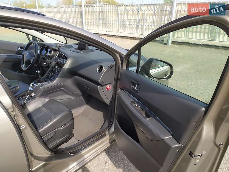 Микровэн Peugeot 5008 2010 в Киеве фото 9 Микровэн Peugeot 5008 2010 в Киеве