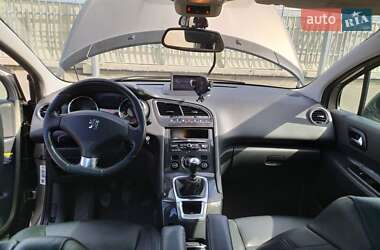 Микровэн Peugeot 5008 2010 в 