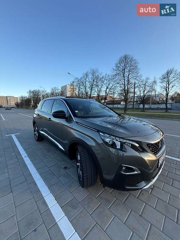 Позашляховик / Кросовер Peugeot 5008 2018 в Черкасах