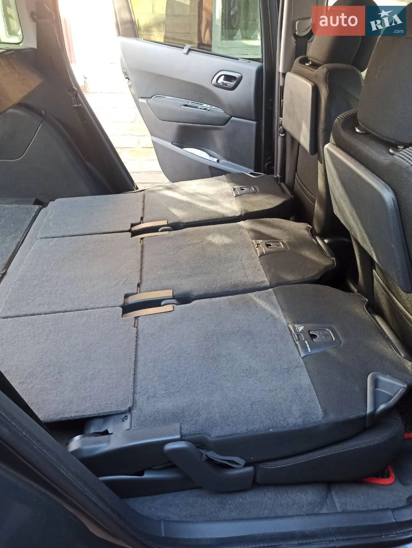 2010 Peugeot 5008 - мініатюра 27
