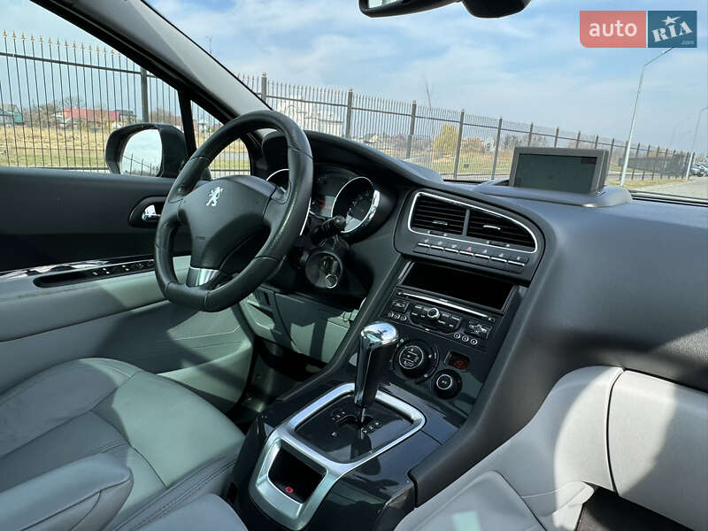 Микровэн Peugeot 5008 2011 в Ковеле