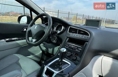Мікровен Peugeot 5008 2011 в 