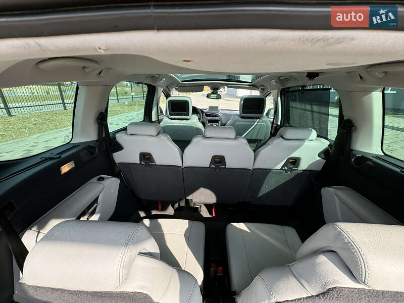 Микровэн Peugeot 5008 2011 в Ковеле