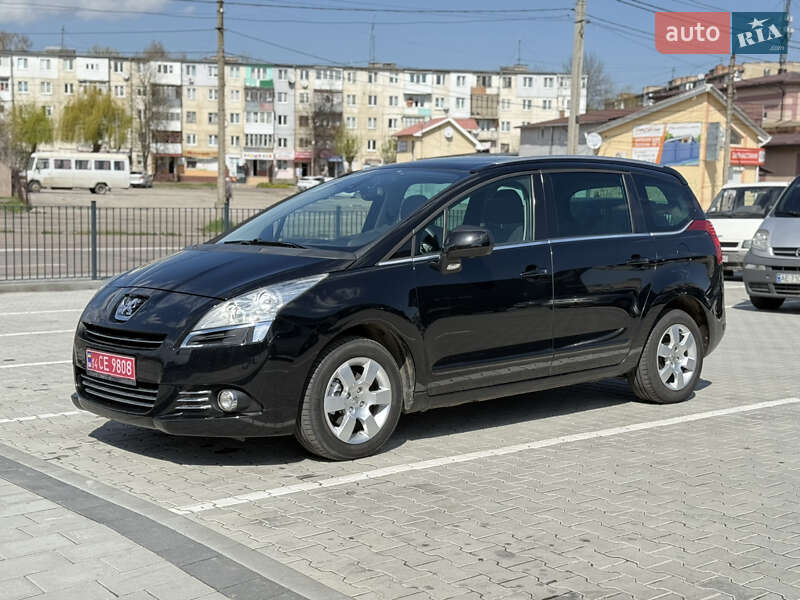 Микровэн Peugeot 5008 2011 в Калуше
