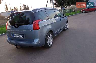 Микровэн Peugeot 5008 2011 в 