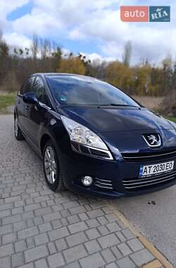 Микровэн Peugeot 5008 2010 в 