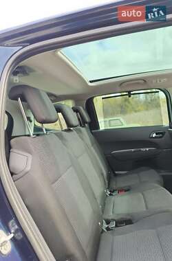 Микровэн Peugeot 5008 2010 в 