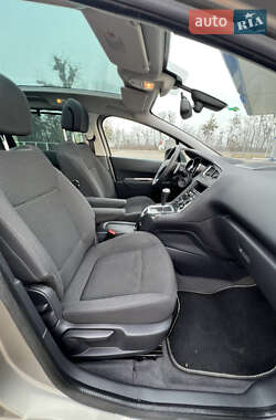 Микровэн Peugeot 5008 2012 в 