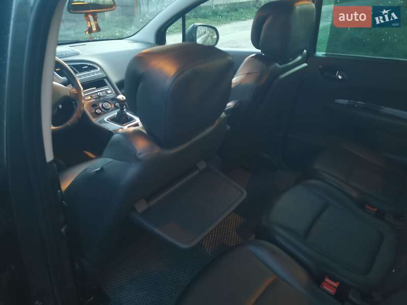 Мікровен Peugeot 5008 2011 в Хмельницькому