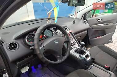 Микровэн Peugeot 5008 2009 в 