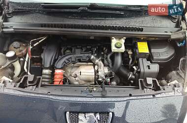 Микровэн Peugeot 5008 2009 в Николаеве