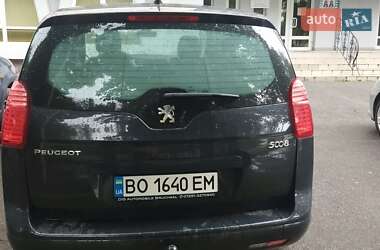 Микровэн Peugeot 5008 2009 в 