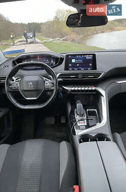 Внедорожник / Кроссовер Peugeot 5008 2018 в Переяславе